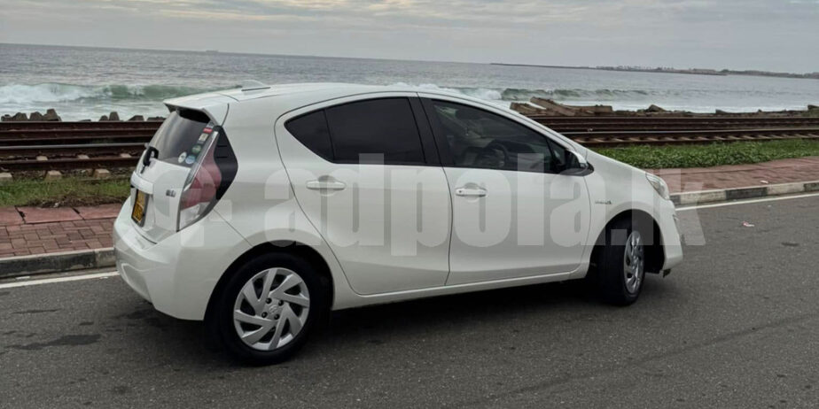 Toyota Aqua S